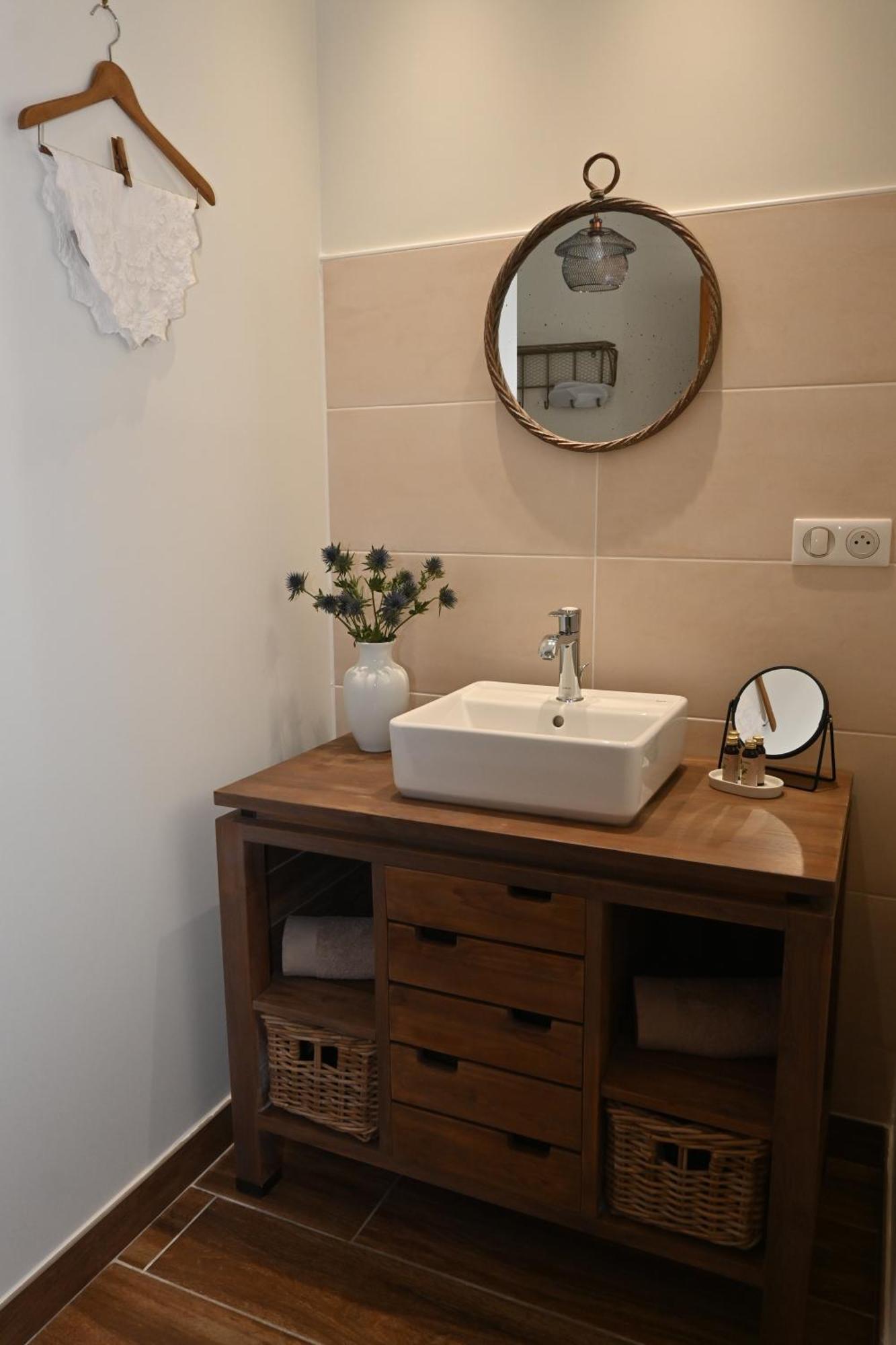 Aux 3 Forets Bed & Breakfast *